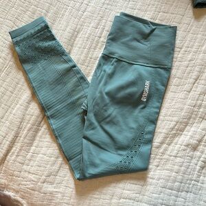 Women’s Gymshark leggings!